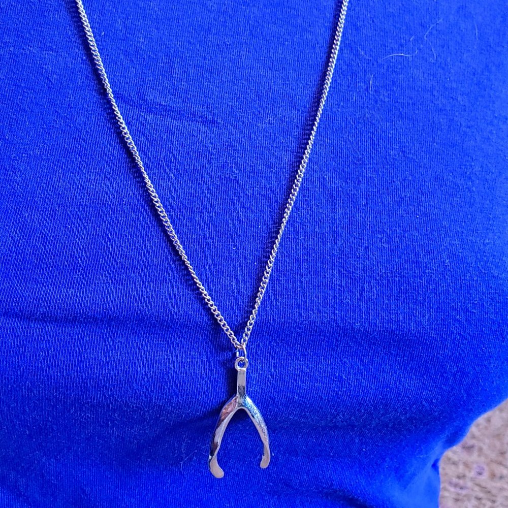 26" Silver Tone Wishbone Pendant Necklace Artisan